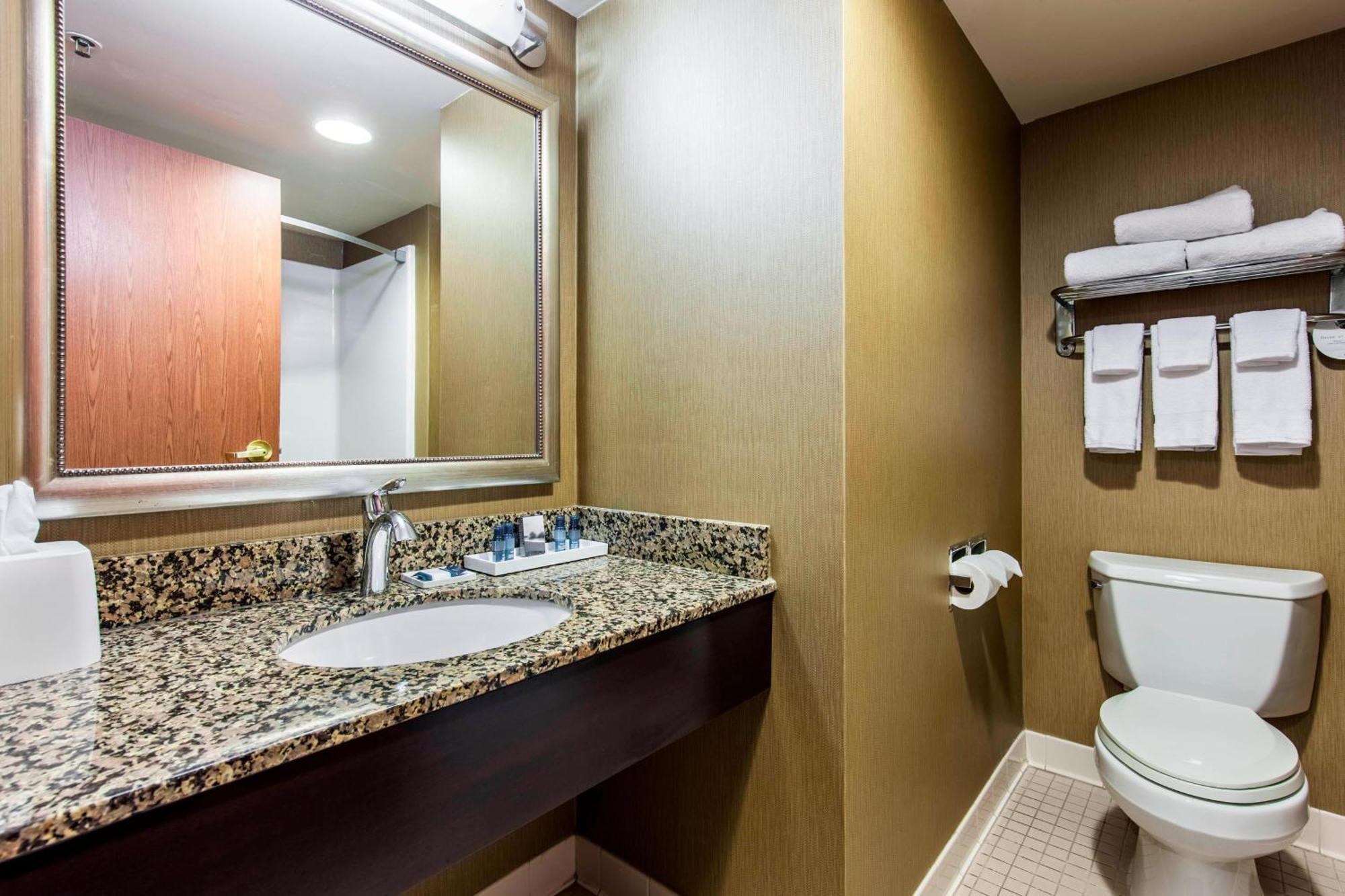 Delta Hotels By Marriott Fargo Ngoại thất bức ảnh