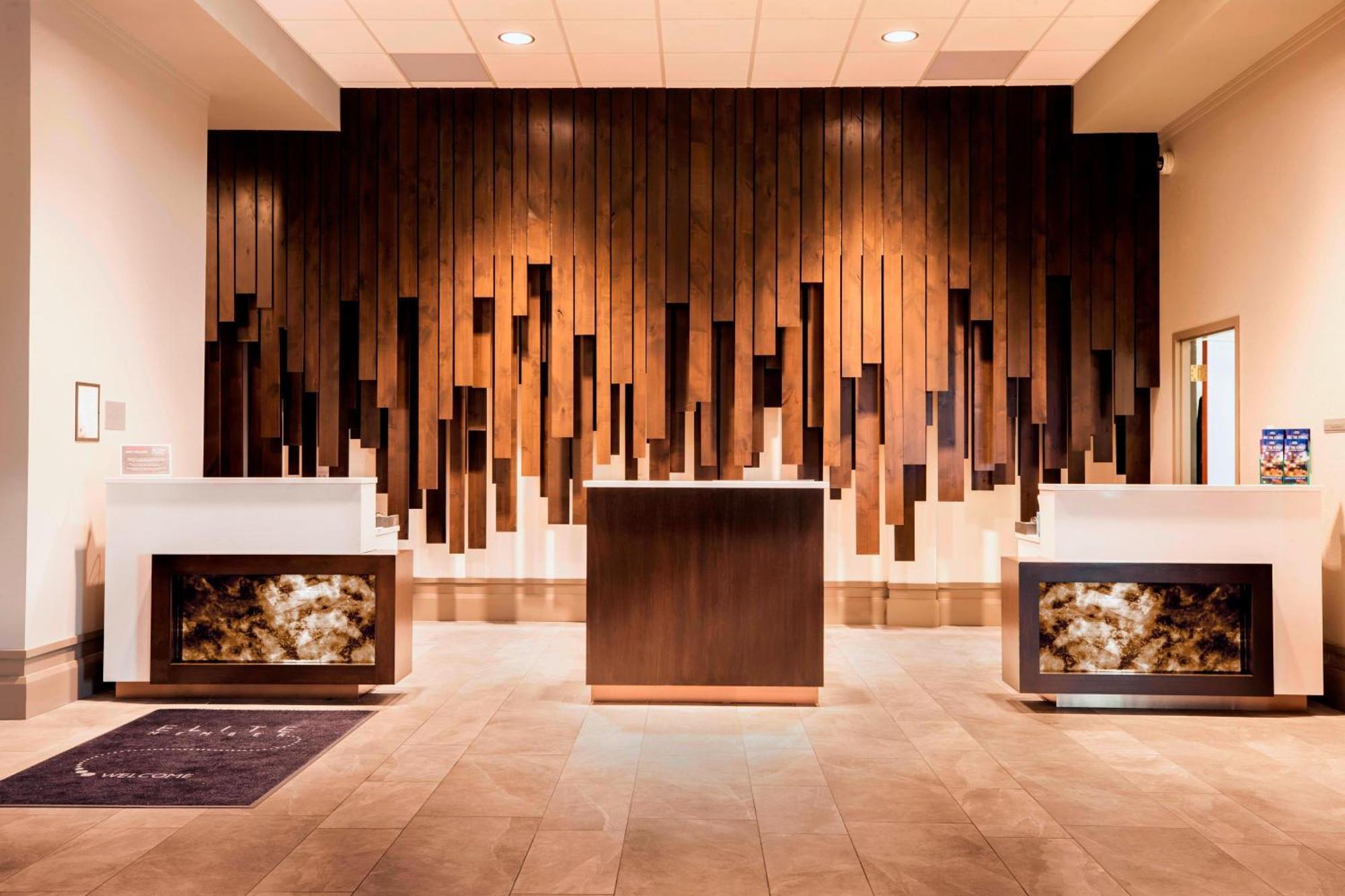 Delta Hotels By Marriott Fargo Ngoại thất bức ảnh